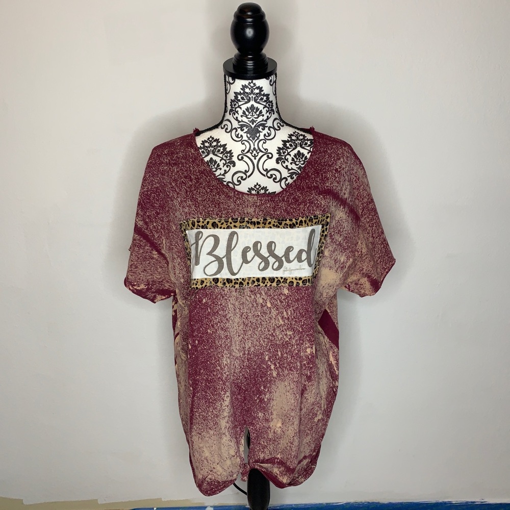 🌾 3/$10 Bleach dyed cheetah and maroon blessed t